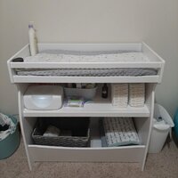 Delta children 2 in 1 best sale changing table